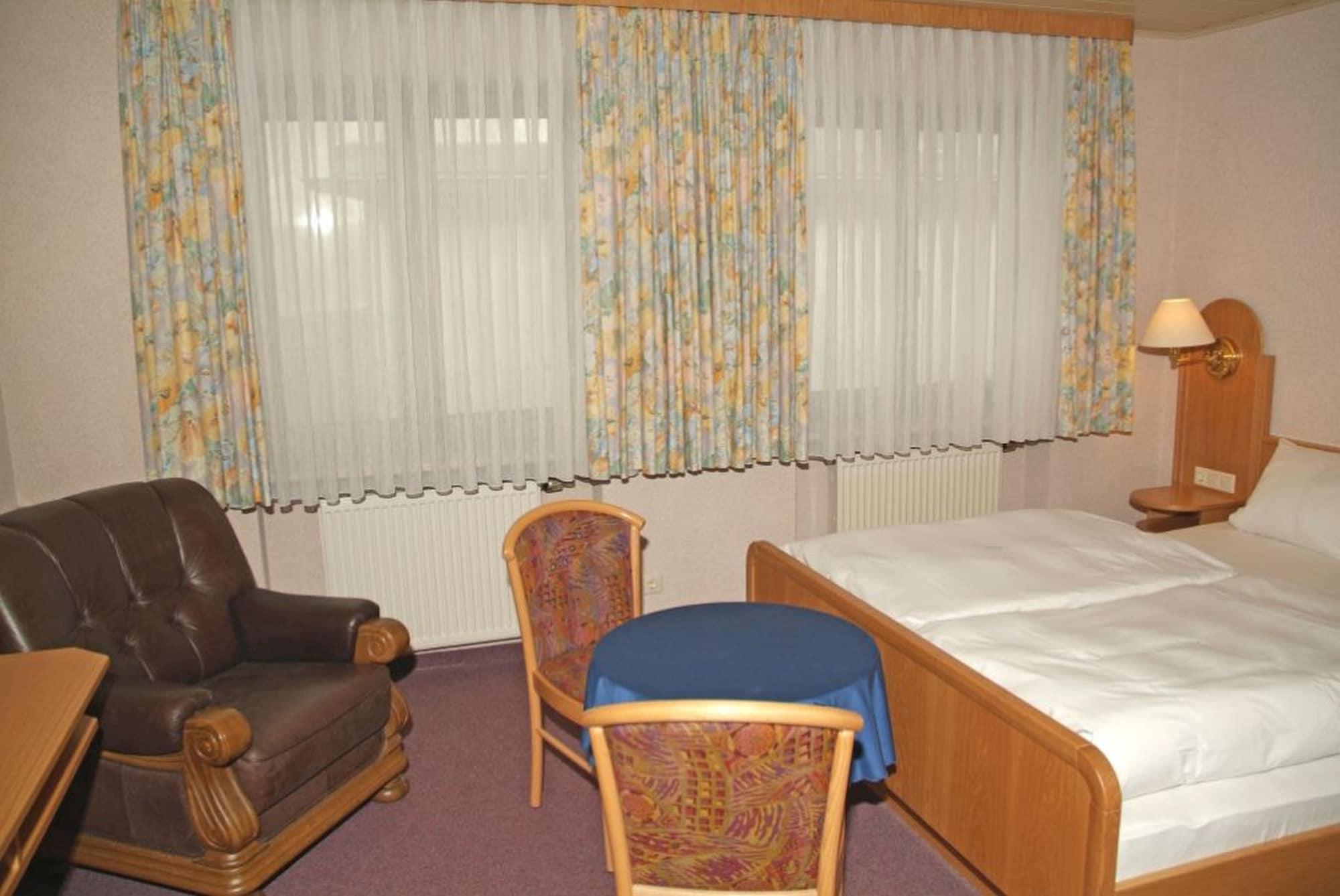 Hotel Gasthof Heckl Киндинг Екстериор снимка