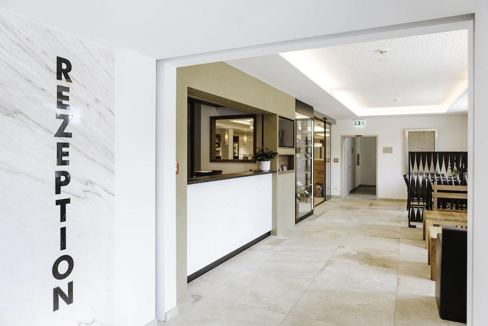 Hotel Gasthof Heckl Киндинг Екстериор снимка