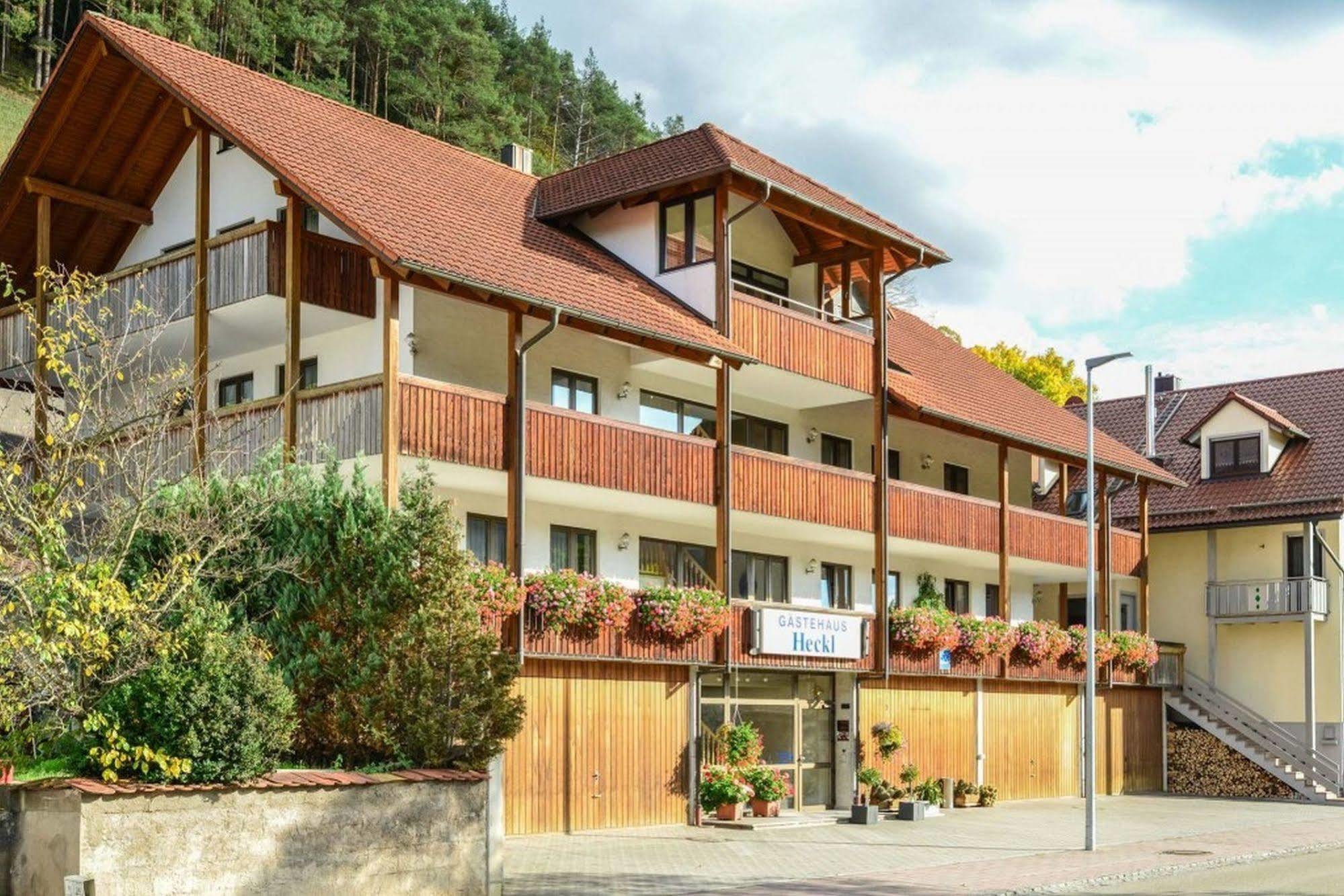 Hotel Gasthof Heckl Киндинг Екстериор снимка